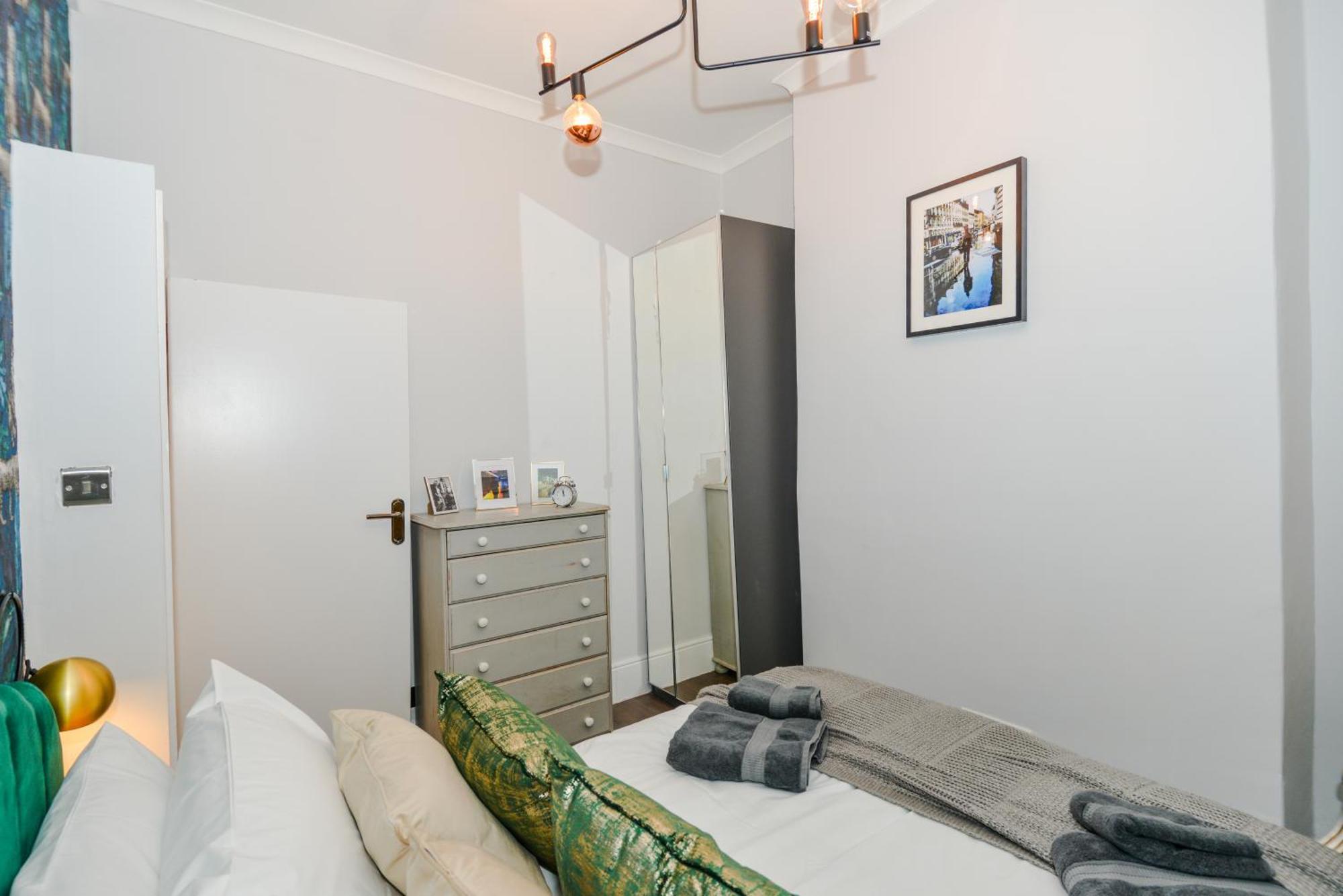 Cosy 1 Bedroom Home For Small Families London Exterior photo