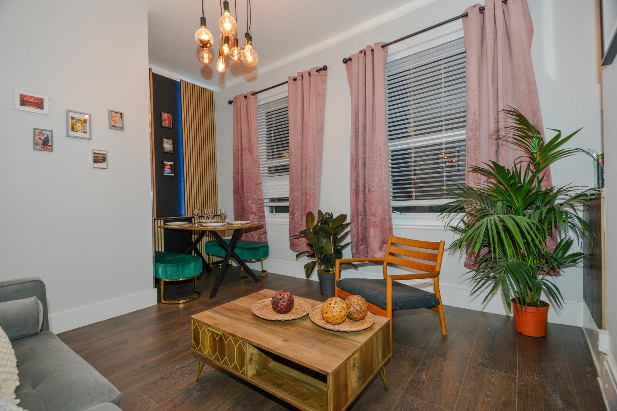 Cosy 1 Bedroom Home For Small Families London Exterior photo